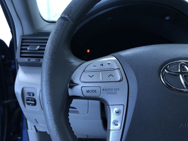 Thumbnail: 2011 Toyota Camry - 29