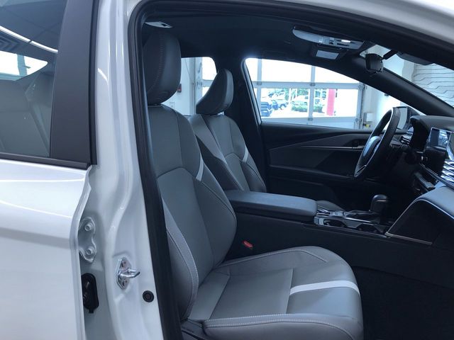 Thumbnail: 2025 Toyota Camry - 11