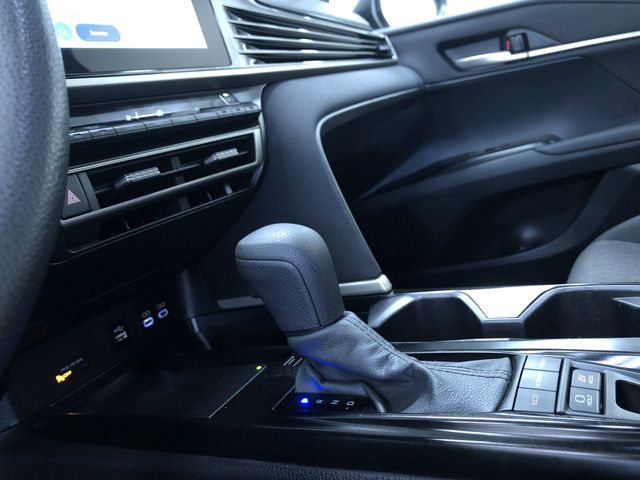 Thumbnail: 2025 Toyota Camry - 16