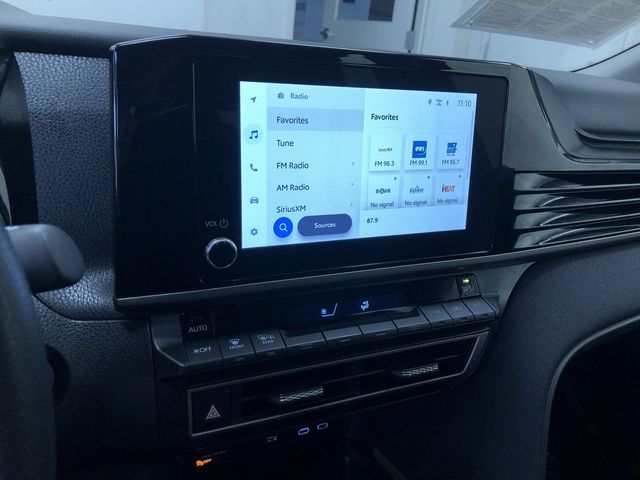 Thumbnail: 2025 Toyota Camry - 31