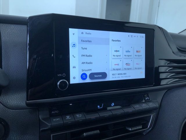 Thumbnail: 2025 Toyota Camry - 24