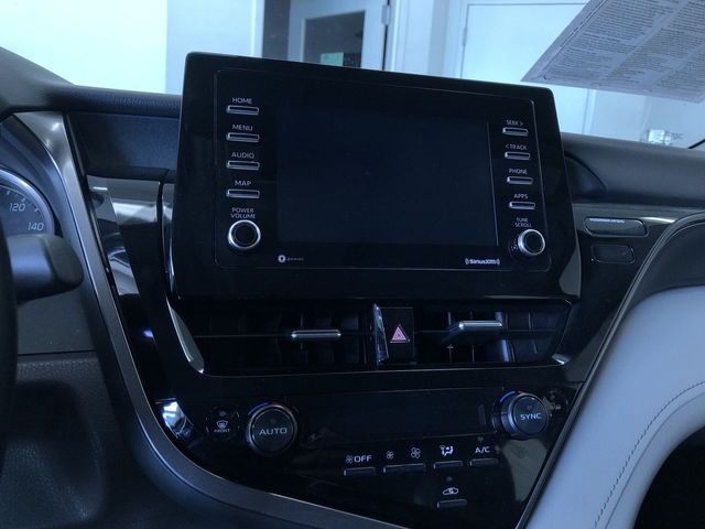 Thumbnail: 2022 Toyota Camry - 14