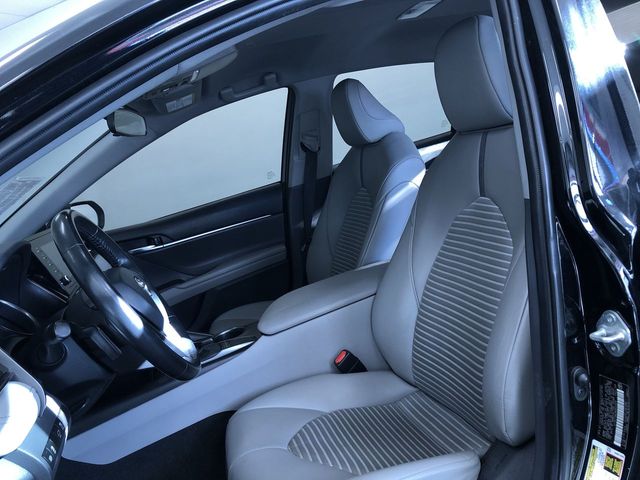 Thumbnail: 2022 Toyota Camry - 9