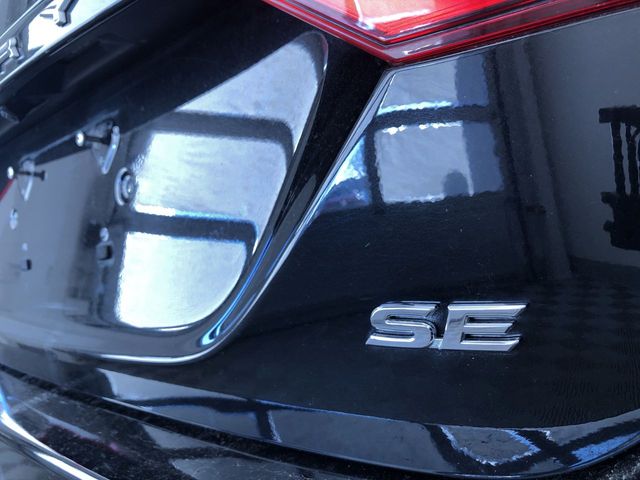 Thumbnail: 2022 Toyota Camry - 24