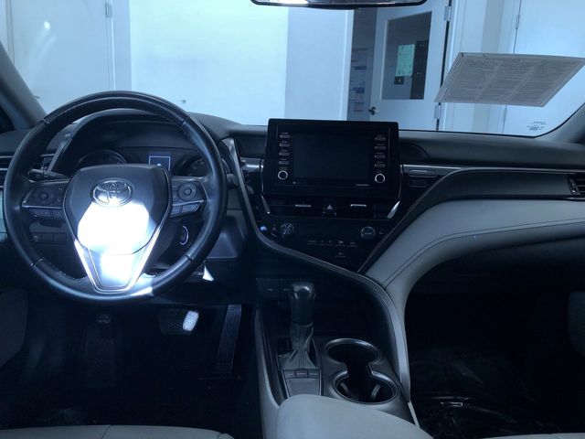 Thumbnail: 2022 Toyota Camry - 8