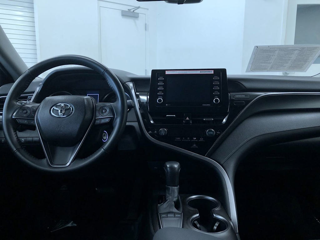 2024 Toyota Camry SE 9