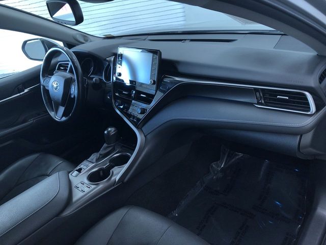 Thumbnail: 2022 Toyota Camry - 13