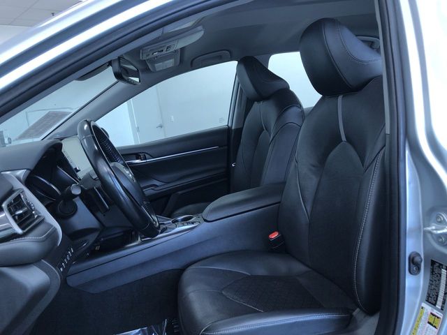 Thumbnail: 2022 Toyota Camry - 10