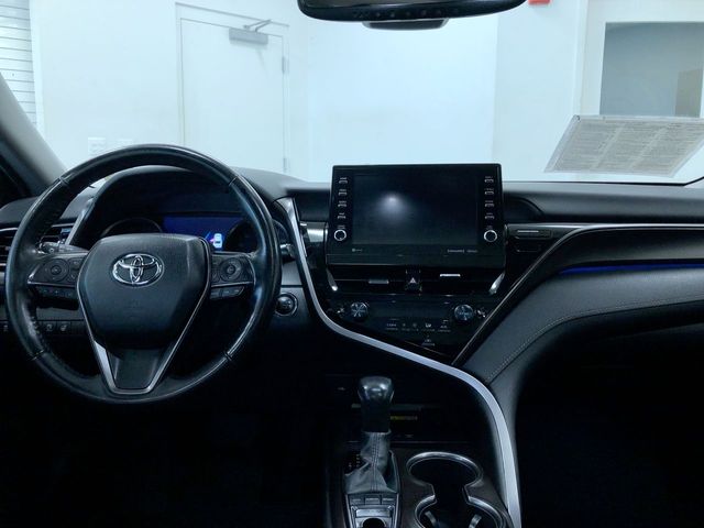 Thumbnail: 2022 Toyota Camry - 8