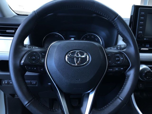 Thumbnail: 2021 Toyota RAV4 - 13