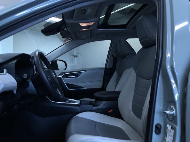 Thumbnail: 2021 Toyota RAV4 - 9