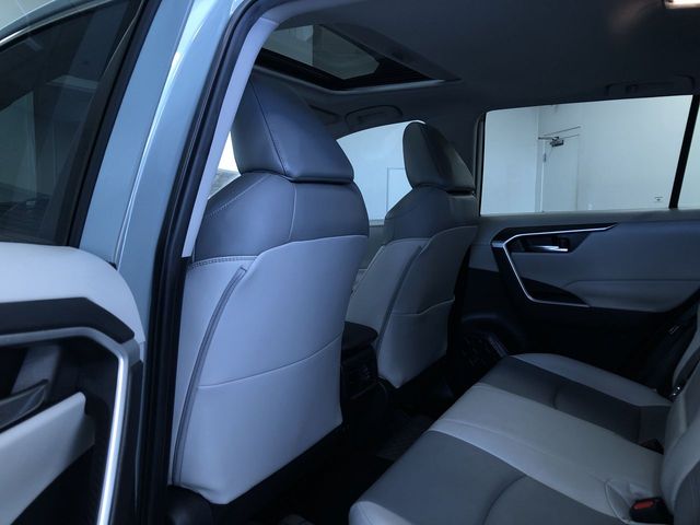 Thumbnail: 2021 Toyota RAV4 - 11