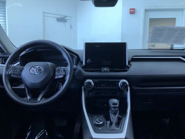 Thumbnail: 2025 Toyota RAV4 - 9