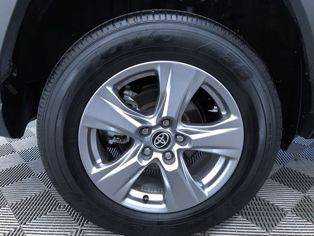 Thumbnail: 2025 Toyota RAV4 - 8