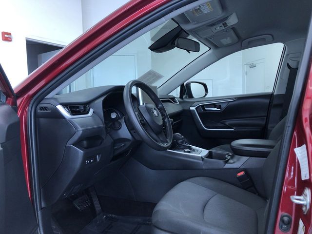 Thumbnail: 2024 Toyota RAV4 - 10