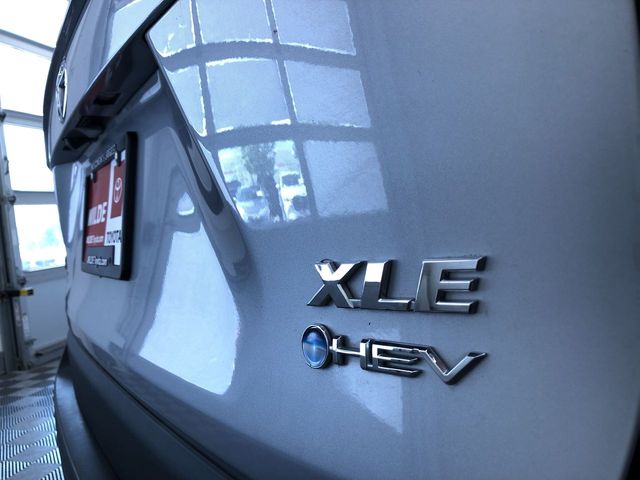 Thumbnail: 2025 Toyota RAV4 - 16