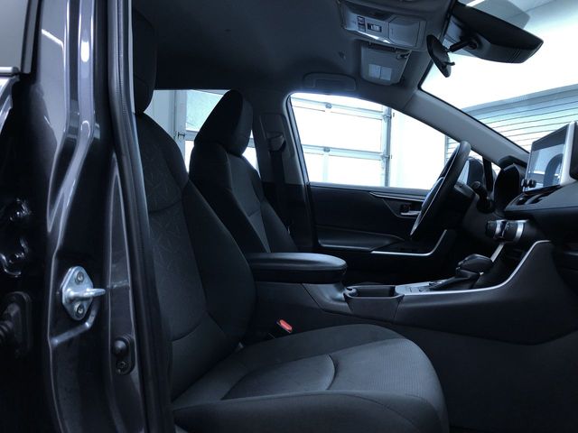 Thumbnail: 2025 Toyota RAV4 - 31