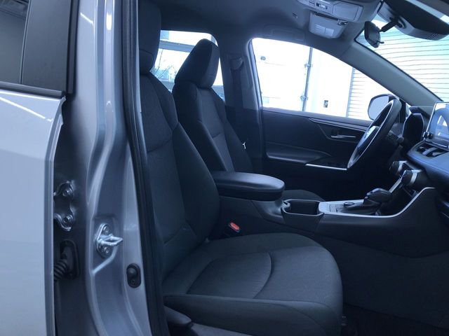 Thumbnail: 2025 Toyota RAV4 - 11