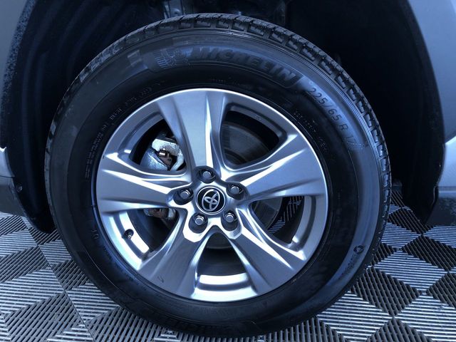 Thumbnail: 2025 Toyota RAV4 - 8