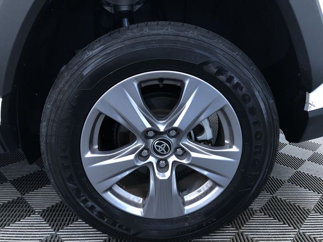 Thumbnail: 2025 Toyota RAV4 - 8