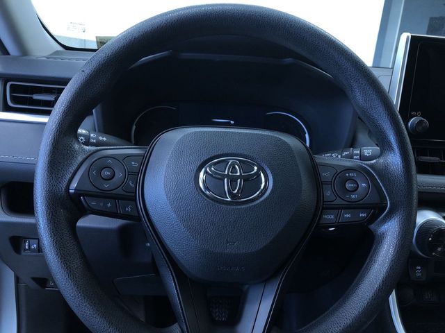 Thumbnail: 2025 Toyota RAV4 - 13