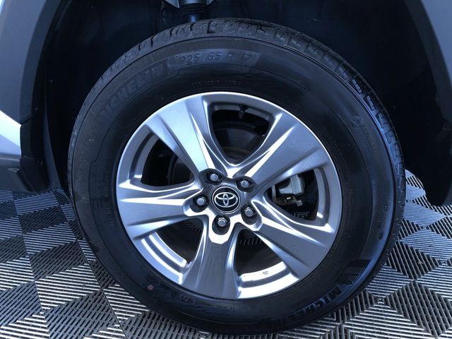 Thumbnail: 2025 Toyota RAV4 - 8