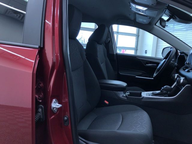 Thumbnail: 2025 Toyota RAV4 - 10