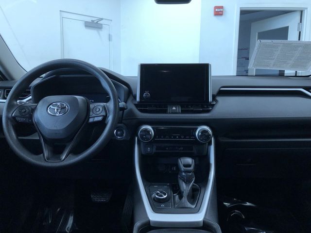 Thumbnail: 2025 Toyota RAV4 - 8