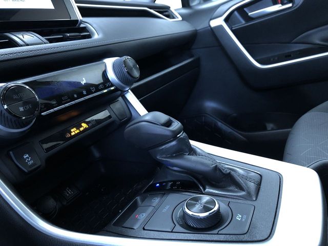 Thumbnail: 2025 Toyota RAV4 - 14