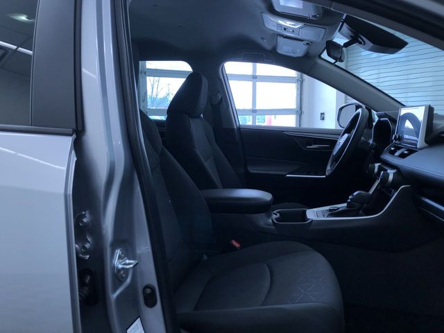 Thumbnail: 2025 Toyota RAV4 - 11