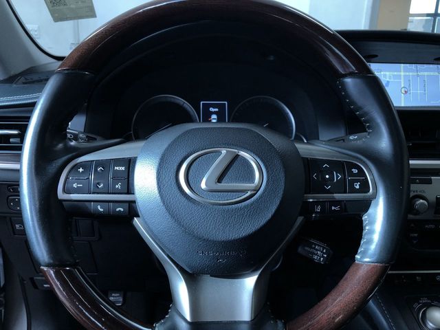 Thumbnail: 2018 Lexus ES - 13