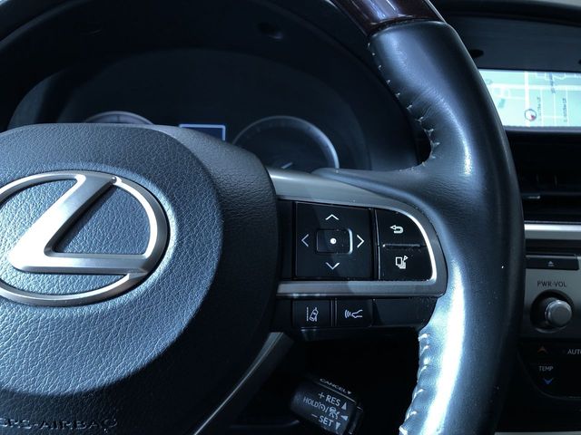 Thumbnail: 2018 Lexus ES - 30