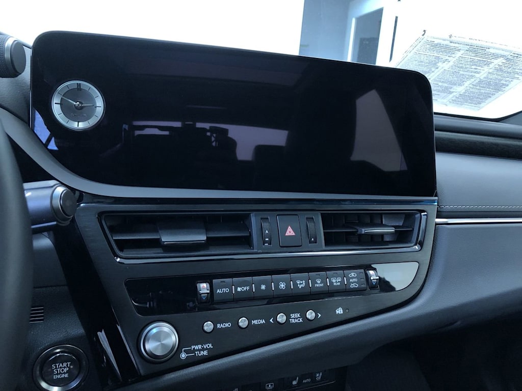 2025 Lexus ES 350 Luxury 14