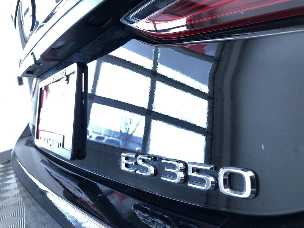2025 Lexus ES 350 Luxury 27