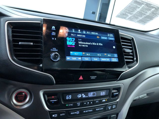 Thumbnail: 2020 Honda Pilot - 32