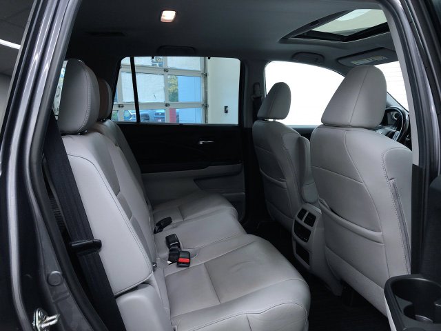 Thumbnail: 2020 Honda Pilot - 29