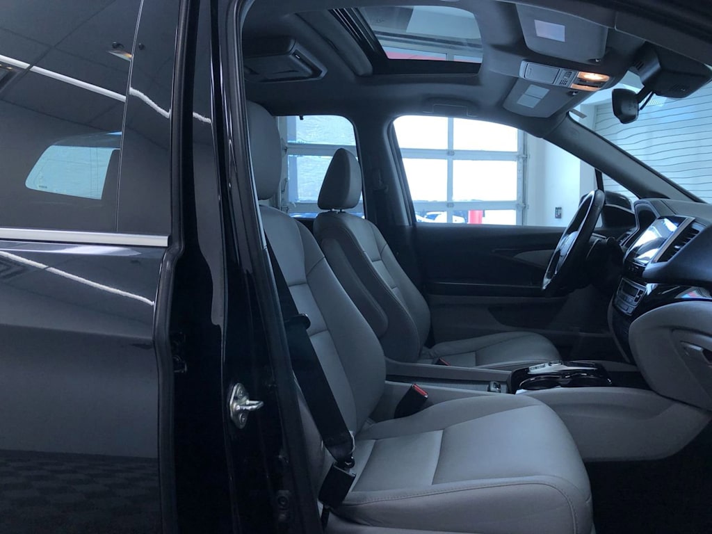 2016 Honda Pilot Touring 11