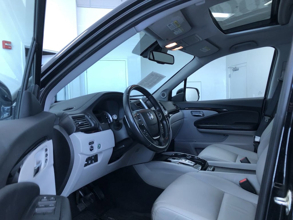 2016 Honda Pilot Touring 2