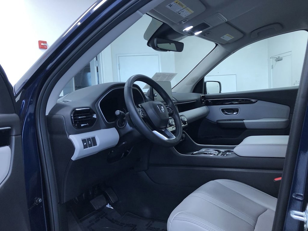 2025 Honda Pilot EX-L 2