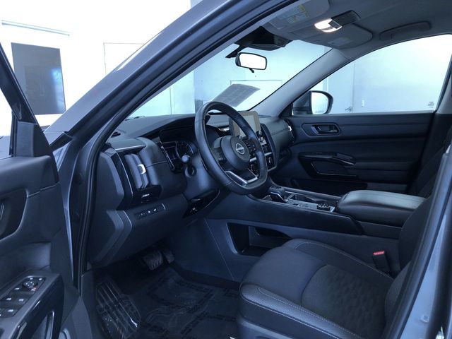 Thumbnail: 2025 Nissan Pathfinder - 2