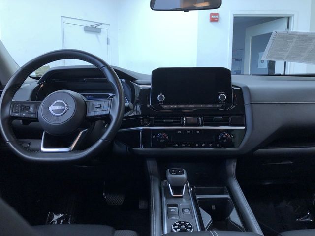 Thumbnail: 2025 Nissan Pathfinder - 8