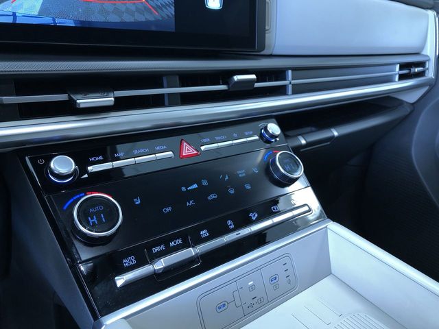 Thumbnail: 2025 Hyundai Santa Fe - 32