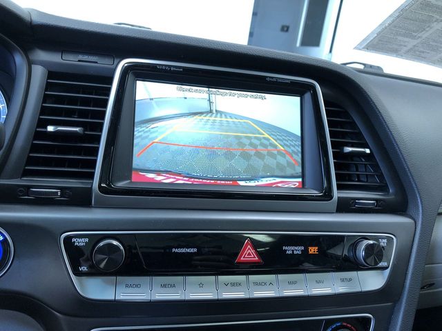 Thumbnail: 2019 Hyundai Sonata - 15