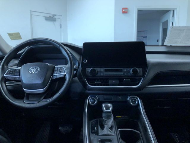 Thumbnail: 2025 Toyota Grand Highlander - 9