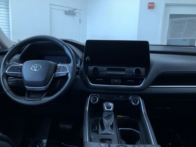 Thumbnail: 2025 Toyota Grand Highlander - 2