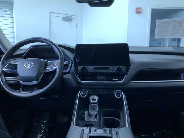 Thumbnail: 2025 Toyota Grand Highlander - 2