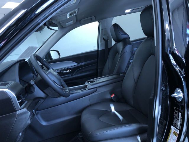 Thumbnail: 2025 Toyota Grand Highlander - 10