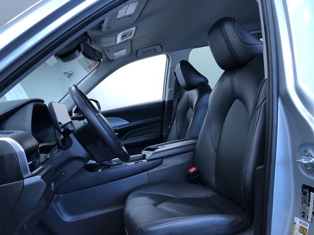 Thumbnail: 2025 Toyota Grand Highlander - 10
