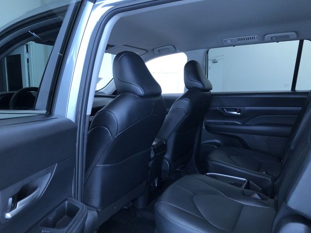 Thumbnail: 2025 Toyota Grand Highlander - 12