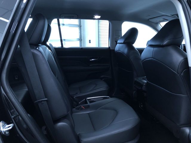 Thumbnail: 2025 Toyota Grand Highlander - 27